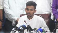 প্রথম মাসের বেতন বন্যার্তদের দেওয়ার ঘোষণা দিলেন আসিফ মাহমুদ