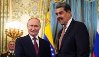 যুক্তরাষ্ট্রের চাপের মধ্যেই মাদুরোর পাশে দাঁড়ালেন পুতিন