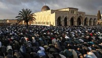 আল-আকসায় ঈদের নামাজ পড়লেন ১ লাখ ২০ হাজার ফিলিস্তিনি