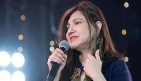 অলকা ইয়াগনিক ভক্তদের জন্য দুঃসংবাদ