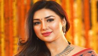 ঈদের পরে একটা ধামাকা নিউজ দেব : অপু বিশ্বাস